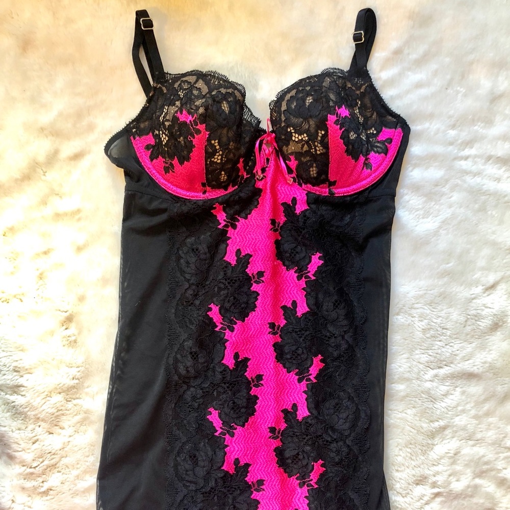 Victorias Secret Hot Pink Lace Slip Garter Straps Chemise Lingerie 34C New